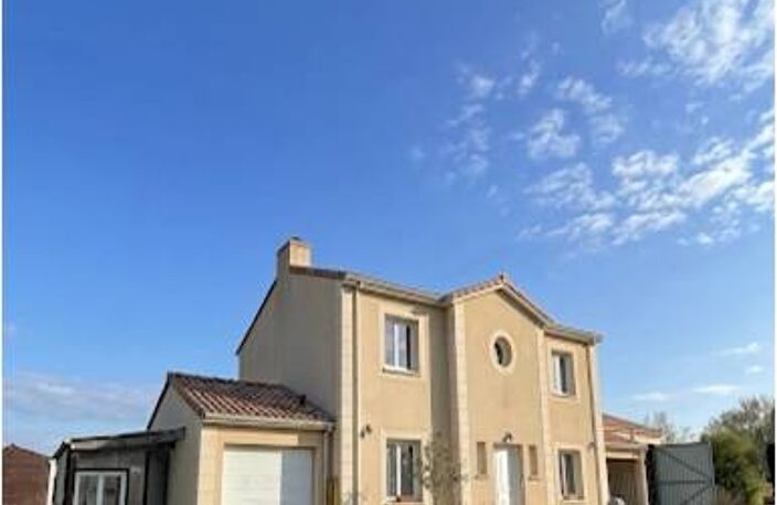 Grande maison familiale avec vue dégagée et piscine Sud de Nantes - DPE C — photo 4