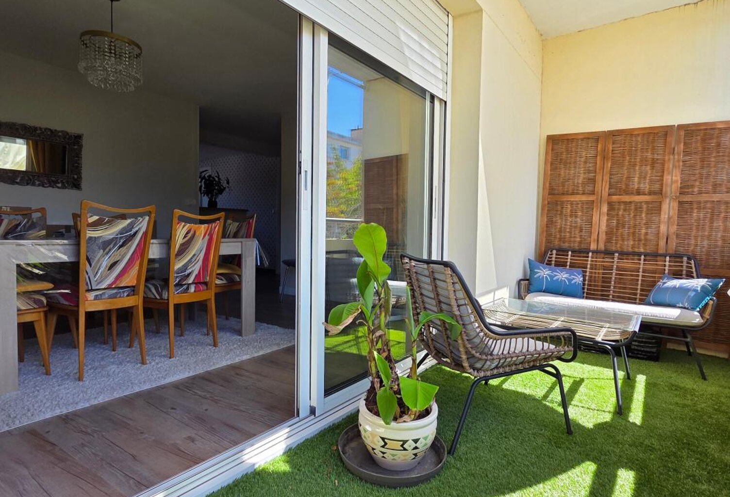 Appartement T4 lumineux de 90 m² avec garage — Parfait état — photo 1