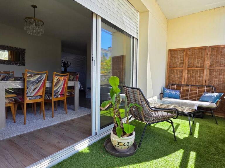 Appartement T4 lumineux de 90 m² avec garage — Parfait état — photo 1