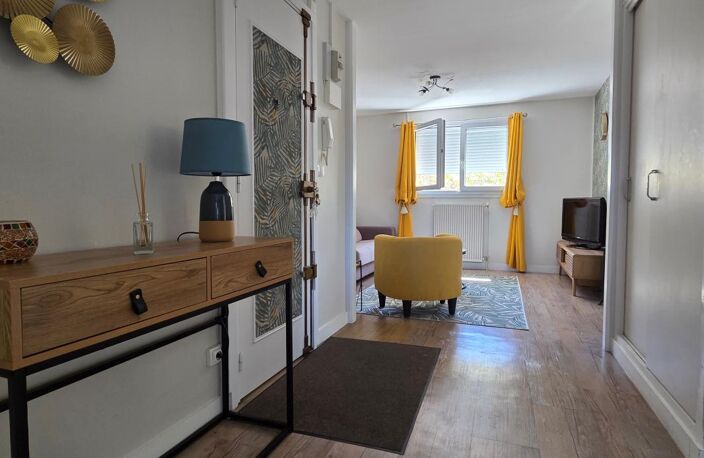 Appartement T4 lumineux de 90 m² avec garage — Parfait état — photo 4