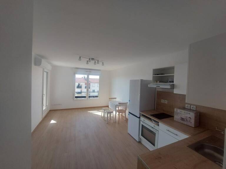 Appartement À Louer — photo 1