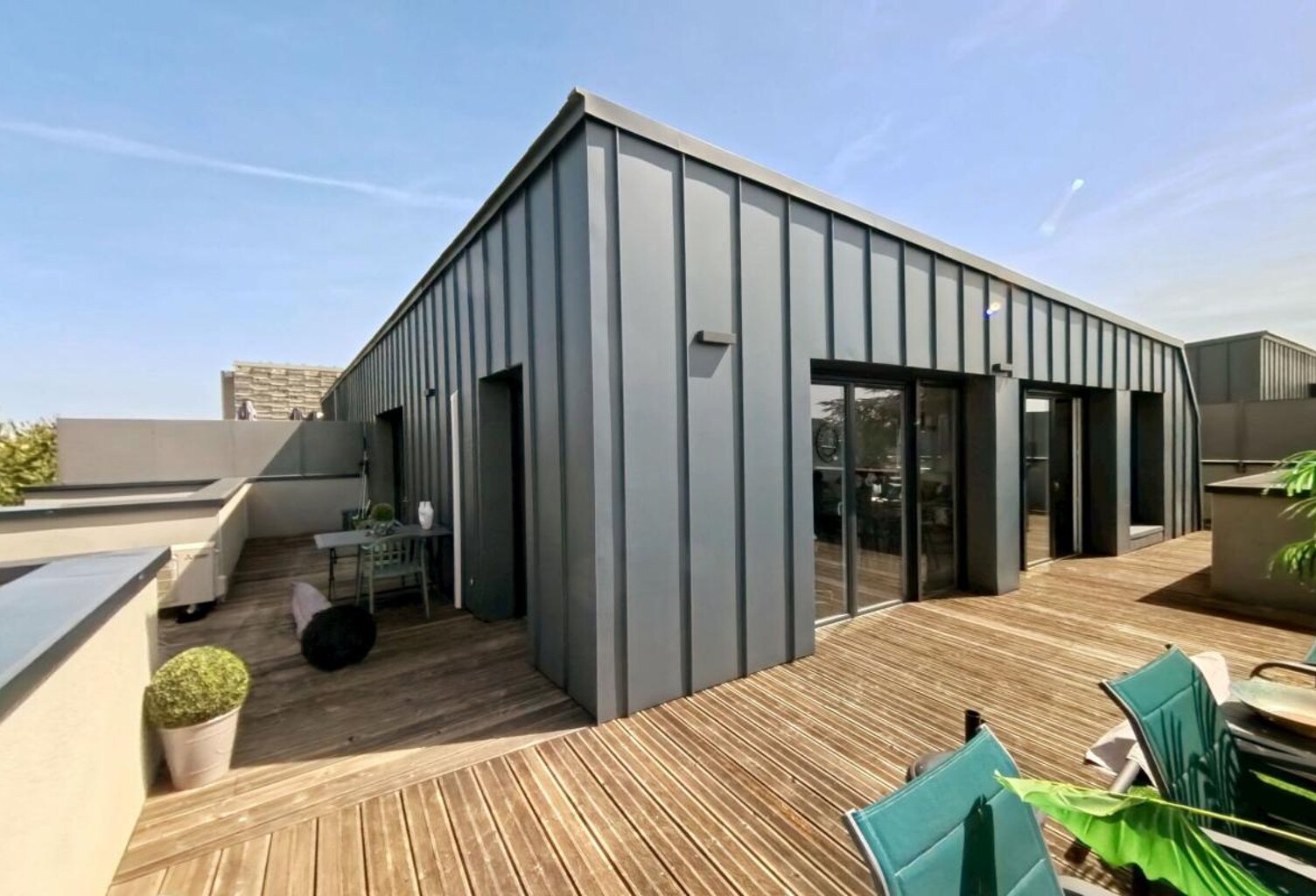 Appartement T4 112m2 À Vendre Esprit « maison sur le toit » au pied du métro Patte d’Oie terrasses 90m2
4 places de parking en s/sol — photo 1