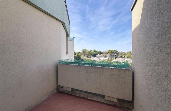 Montpellier à vendre Boutonnet  T1 avec balcon et vue dégagée — photo 2