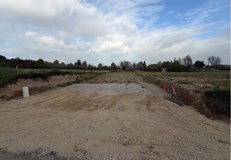 Terrain à bâtir de 1496 m² à MONTAUT (40)