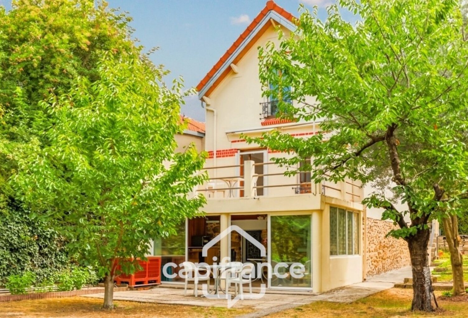 Vitry-sur-Seine-A vendre maison 5 pièces-jardin-terrasse-parcelle de 433m2-12mn à pied RER C et ligne 15-Parking — photo 1