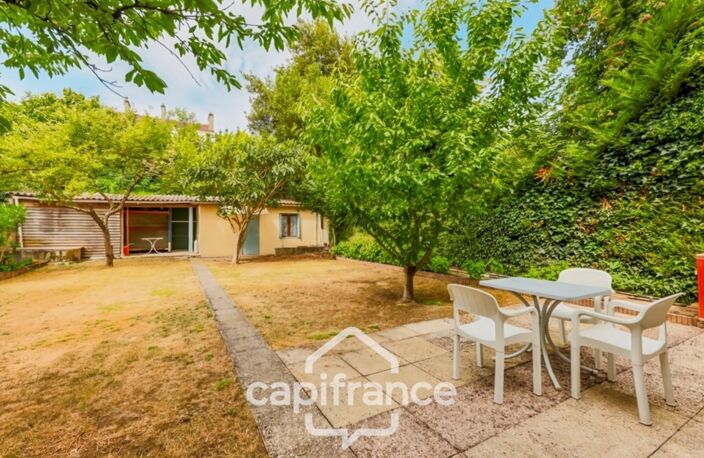 Vitry-sur-Seine-A vendre maison 5 pièces-jardin-terrasse-parcelle de 433m2-12mn à pied RER C et ligne 15-Parking — photo 3