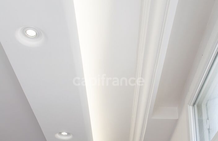 Royan hypercentre – Appartement de standing à l’esprit loft — photo 4