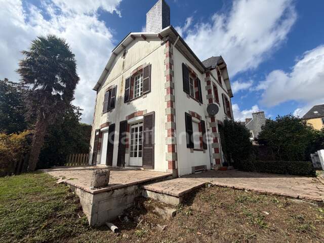 EXCLUSIVITÉ - Immeuble à vendre CARHAIX PLOUGUER (29) — photo du bien