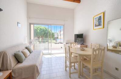 Cap d’Agde – Secteur Richelieu : Appartement T2 au 3ème et dernier étage avec parking et piscine — photo du bien