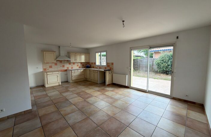 Maison à vendre 4 pièces GUJAN MESTRAS (33) — photo 4