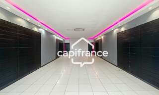 Commerce 2 Pièces 77 m² à louer à Baie-Mahault (97122)
