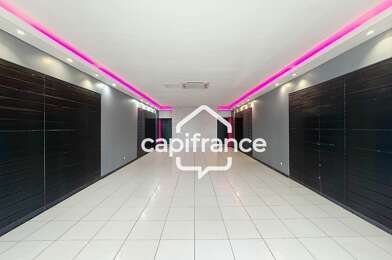 Commerce 2 pièces 2054 €