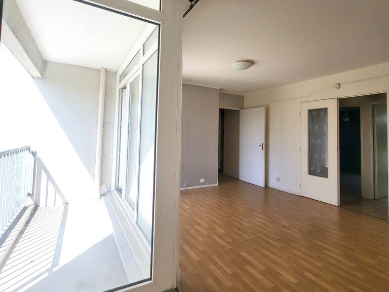 Créteil – Rare opportunité ! Superbe 2 pièces traversant de 53 m² avec balcon et box privatif — photo 1