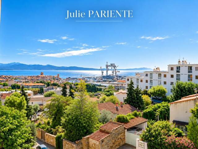 Appartement à vendre 4 pièces LA CIOTAT (13) Parking privatif — photo du bien