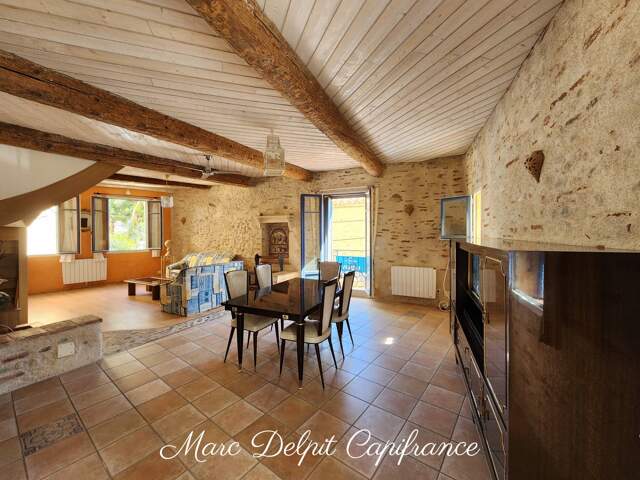 Maison de village 253 m² (169 m² habitables)+ garage + terrasse et mezzanine – Elne Centre historique – Idéal investisseur ou famille ELNE (66) — photo du bien