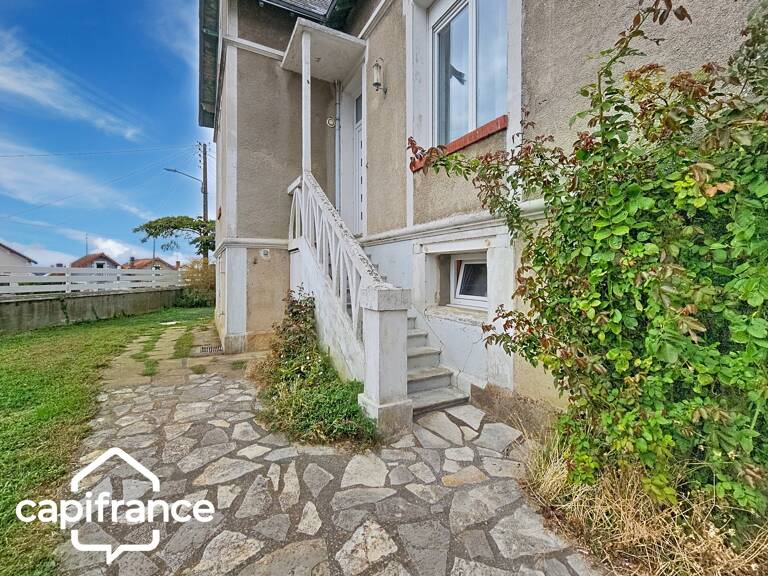 Maison familiale 210 m² – 5 chambres + bureau – jardin clos – sous-sol – proche centre-ville de Thouars — photo 1