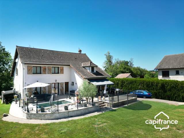 Maison à vendre 8 pièces LE BOUCHAGE (38) — photo du bien