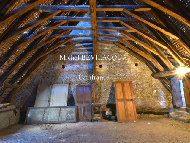 Propriété (inscrit MH)à vendre NEVERS (58) La prestigieuse Maison du Prieur au coeur historique de NEVERS à réabiliter — photo du bien