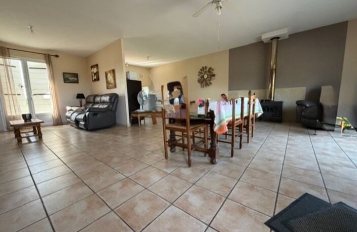 PLAISANCE(32): agréable MAISON de 2009, 3 chambres, gande piece de vie avec terrasse et VUE, calme, 2300m2 jardin clos plat — photo 4