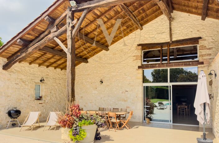 DEUX MAISONS EN UNE • 10 CHAMBRES • 2 PISCINES • JUSQU’À 10 HA SAINT GEORGES (47) — photo 2