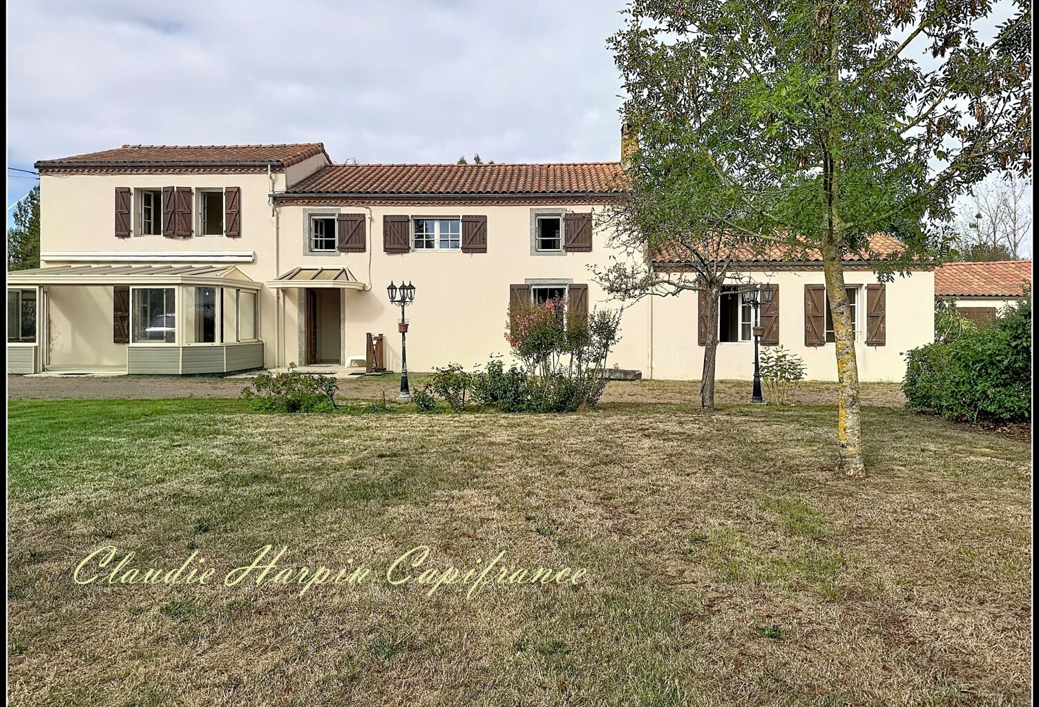 Maison à vendre 8 pièces CHICHE (79) 6 chambres - terrain 6195 M² — photo 1