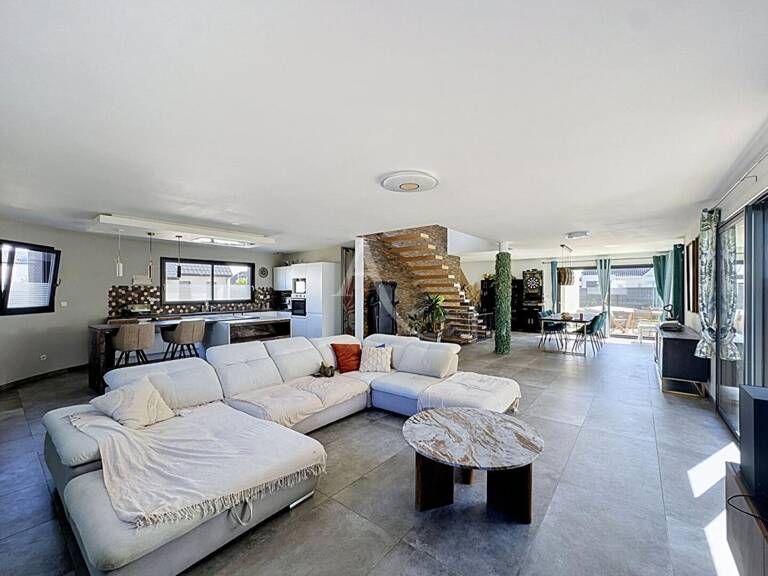 Pavillon Sangatte 200m2 — photo 1