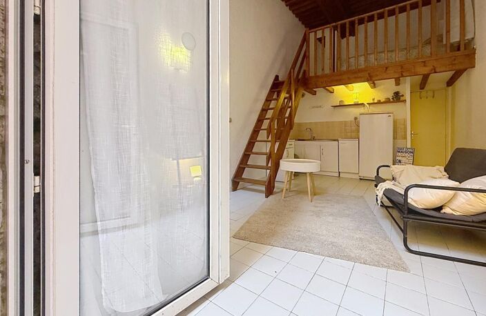 Studio de charme avec mezzanine proche de la place Sathonay — photo 4