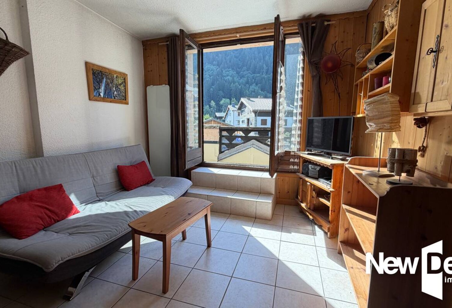 CHAMONIX-MONT-BLANC – VUE EXCEPTIONNELLE SUR LE MONT-BLANC - 2 pièces - 36 m² - BALCON SUD - CAVE et Place de parking souterrain — photo 1