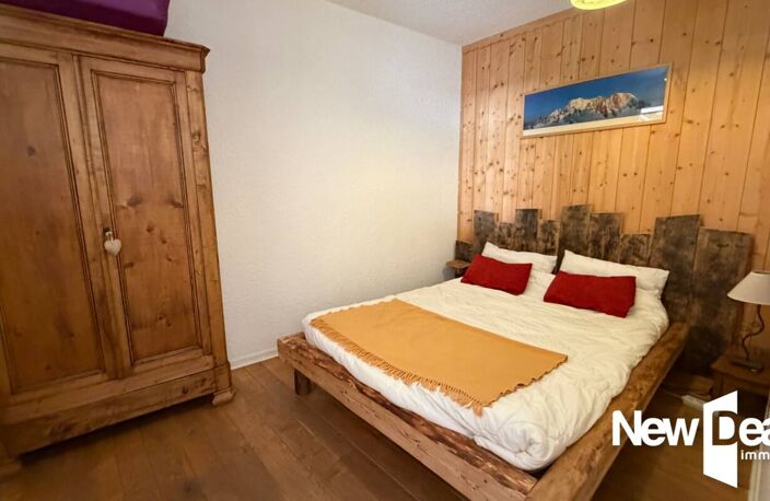 CHAMONIX-MONT-BLANC – VUE EXCEPTIONNELLE SUR LE MONT-BLANC - 2 pièces - 36 m² - BALCON SUD - CAVE et Place de parking souterrain — photo 2