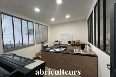 Local industriel  349000 €