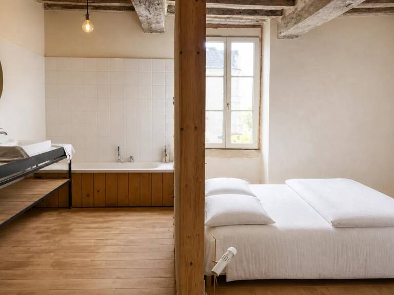 Maison de 7 pièces de 260 m² à Miré — photo 1