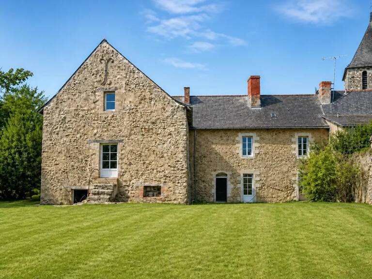 Maison de 7 pièces de 260 m² à Miré — photo 1