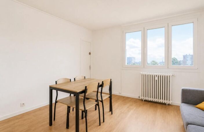 Appartement 4 pièces de 67 m² à Amiens lumineux et moderne — photo 2