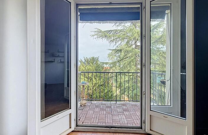 Appartement de 4 pièces de 99 m² à Châtenay-Malabry — photo 4