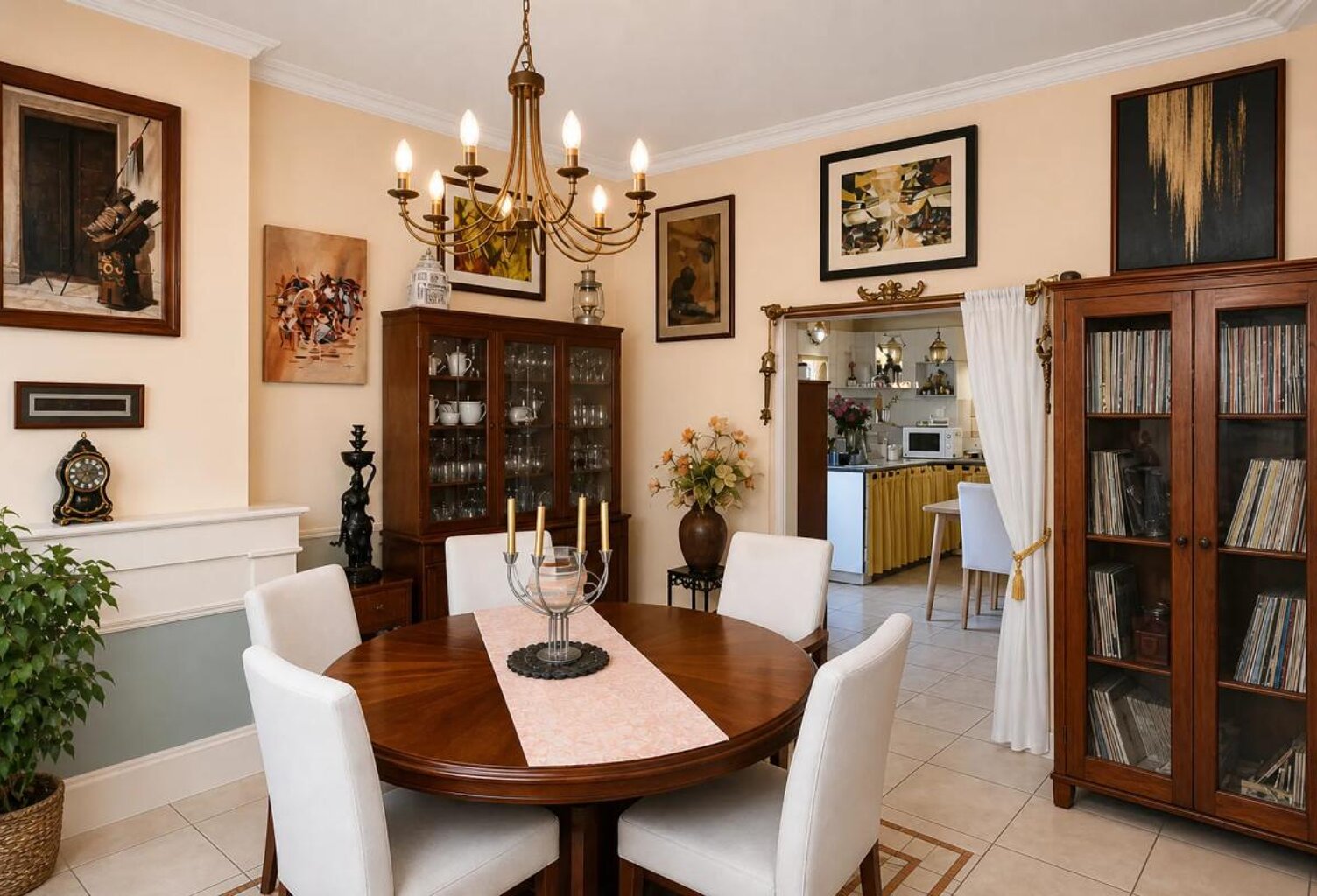 Maison de 9 pièces de 176 m² à Fontevraud-l'Abbaye — photo 1