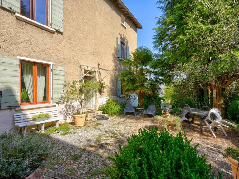 Maison de 10 pièces de 210 m² à Chaponost — photo 1