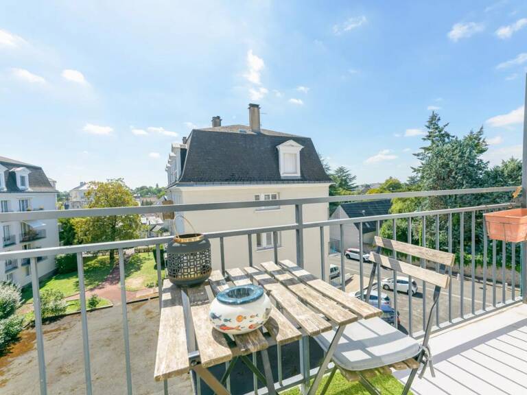 94 m² - 3 chambres - Balcon - Parking - Cave - Ascenseur — photo 1