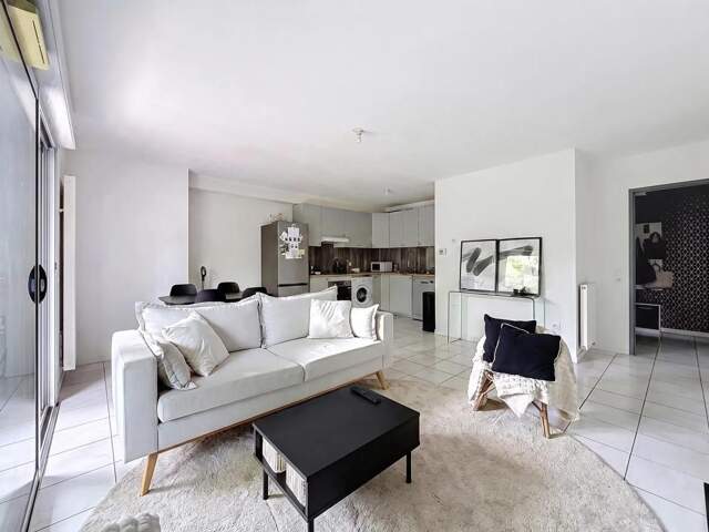 Appartement 4 pièces en rez-de-jardin — Copropriété récente — photo du bien