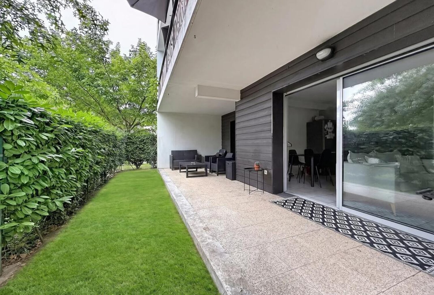 Appartement 4 pièces en rez-de-jardin — Copropriété récente — photo 1
