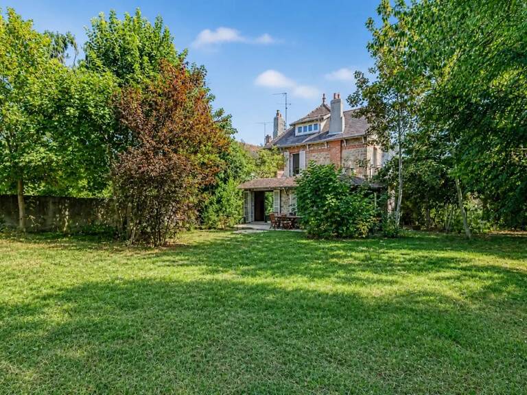 Maison familiale de 150 m² avec jardin et garage – 94290 — photo 1