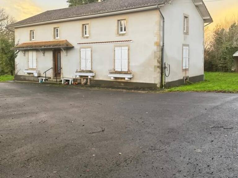 Ferme agricole au calme — photo 1