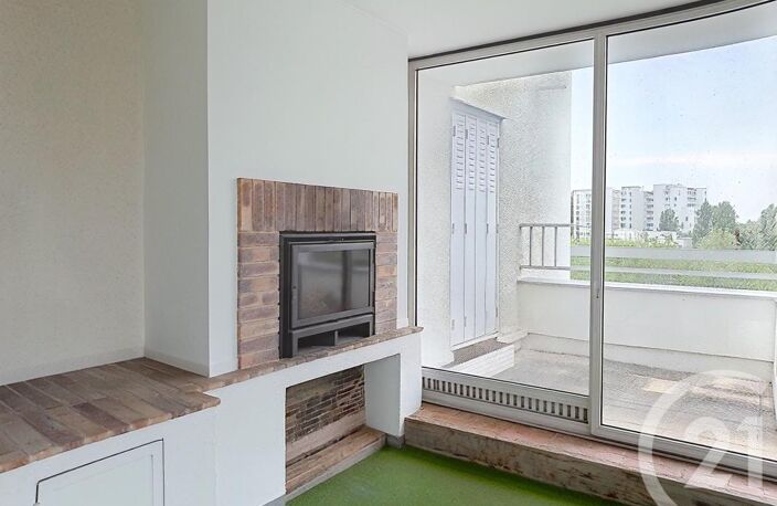 Duplex/Triplex — photo 2