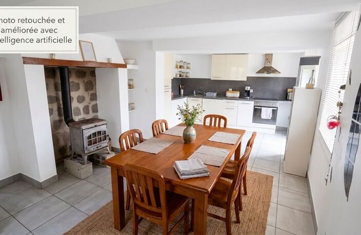 Maison 118 m² 3 chambres et terrains 2,5 hectares À Vendre À Courzieu — photo 2