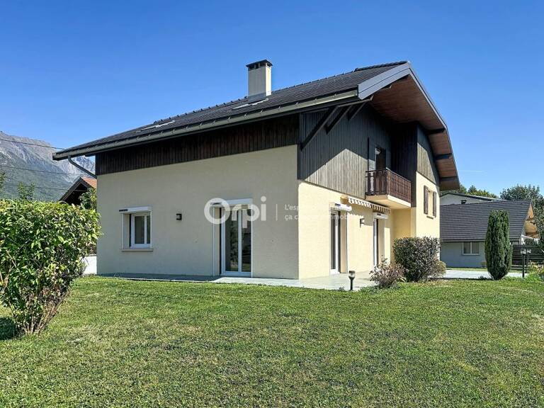 Maison À Louer — photo 1