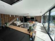 A VENDRE SIX-FOURS-LES-PLAGES 83140 PROCHE DU BRUSC VILLA COTEMPORAINE DE PRESTIGE AVEC PISCINE CHAUFFEE — photo 3