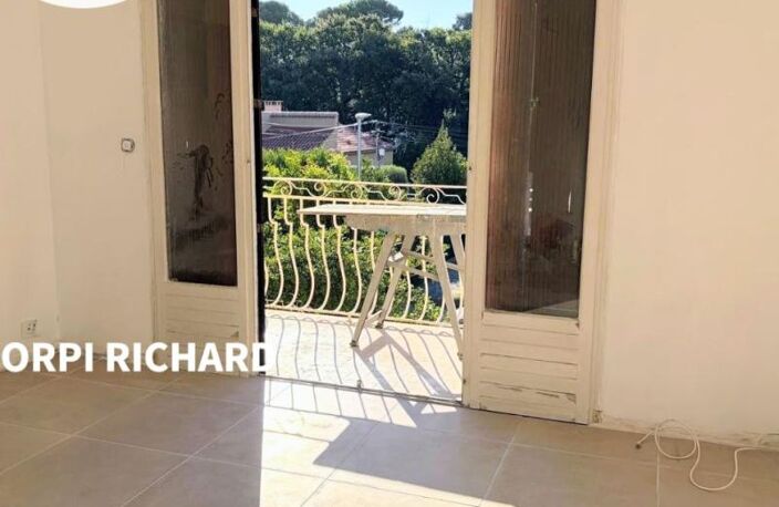A LOUER HAUT DE VILLA T4 AVEC JARDIN ET PARKING — photo 2