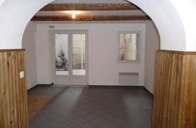 A vendre, centre ville de TOULON (83000) - T1 33m² en rez de chaussée - 5 autres appartements à vendre dans le même immeuble — photo du bien