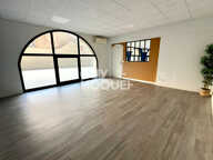 Local commercial Agen  centre ,170 m2 avec 3 entrées indépendantes — photo 2