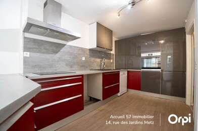 Appartement 3 pièces 240000 €