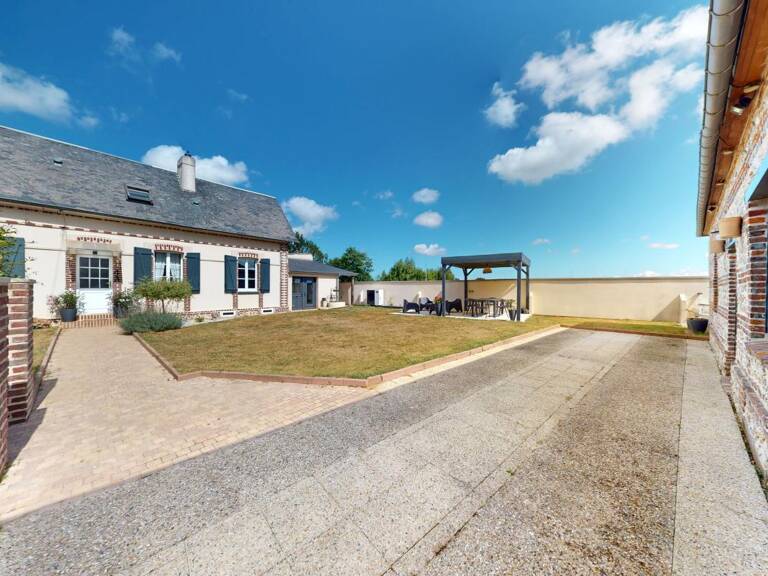 Maison À Vendre — photo 1